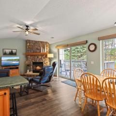 Black Bear Lodge Condo with Kayaks BBQ & Fire Pit