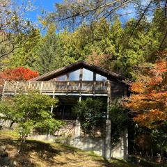 Cabin D 3min walk Lake Saiko remote work BBQ, 5min drive Kawaguchi Lake Mt Fuji view