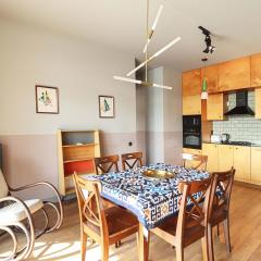 Wehost Apartment pool & gym