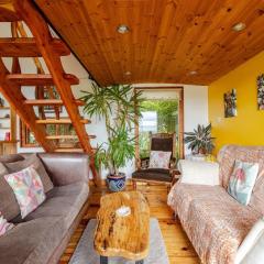 Serene Bantry Bay Cabin Retreat