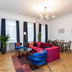 Light and Luxurious 2BR Apartment - by Wehost