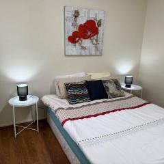 MetaWise Charming Retreat at Huntingdale E4