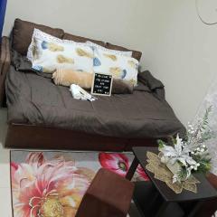 Manhattan Heights TowerD-Unit5 Viv's room Studio type