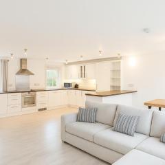 Entire 3 Bed Apartment in Kinsale, Cork