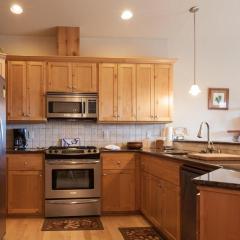 River Scene 30 Night Minimum