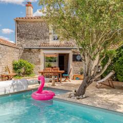 Longère de charme avec piscine, proche océan