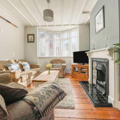 Harvest Moon - cottage close to harbour