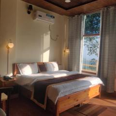 lake and woods - nakuchiyatal