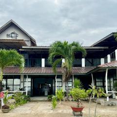 Puerto Paraiso Hostel