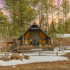 Stylish Cozy Cabin Retreat in Munds Park