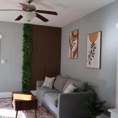 Cozy Home, 19m to NYC, 10m to American Dream