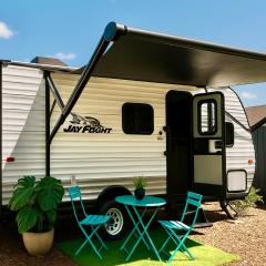 Cozy RV in Winter Park with Pool Hot tub Private Patio Fire pit