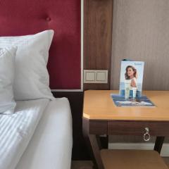 WHITE GLOVE H Dyplomata