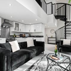 Stylish Penthouse - 2 King Size Beds - Parking - Private Terrace 1401M