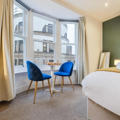 Seaside Stays in the Heart of Town