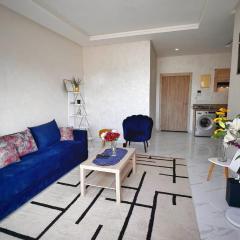 Superbe 1 chambre avec piscine et jardin, détente garantie, Wi-Fi, balcon et parking