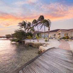 Private Beach Ocean Front Boat Dock Tiki Bar