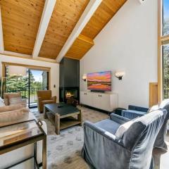 Stylish 4-Bedroom Lakeside Home with Decks