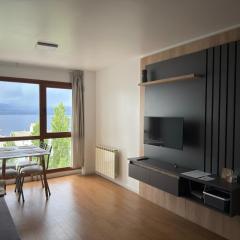 Departamento centro con vista al lago