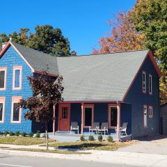 The Coral Castle - Gorgeous And Great Location!