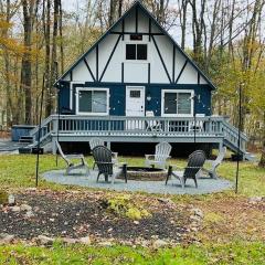Cozy Chalet in Arrowhead Lake, PA - Hot tub and Fire Pit
