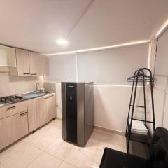 Cerca al centro, wifi 500mbs, privado para 3 personas