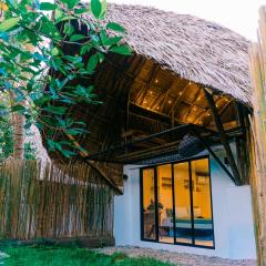 Bamboo Jungle Villa's