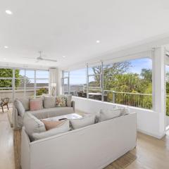 Spacious 5-Bed Beach House with Ocean View