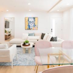 Grand 4-Bedroom - Brand New - Free parking and Patio