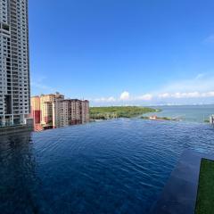 Georgetown Urban Family & Baby-Friendly Home with Skypool Seaview