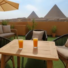Kemet Pyramids View inn