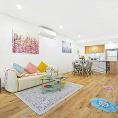 Urban Haven & Beach Breeze - Contemporary Apartment in Kogarah