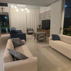 Casa Condomínio - Luxo COP 30