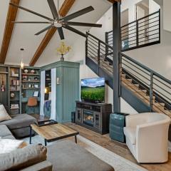 Your Second Home @ Country Club Stunning Views Family-Friendly Outdoor Bliss