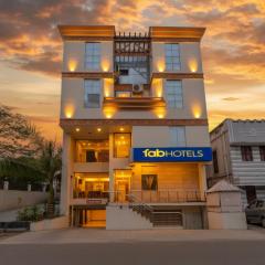 FabHotel ESS Paradise - Nr Bus stand