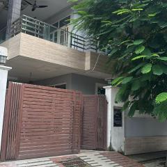 Sparkline Girls Hostel