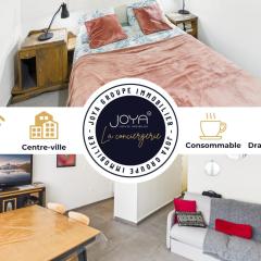 La Dauphine - Private Parking & Courtyard