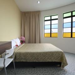 Swing & Pillows - Grand Inn George Town Penang