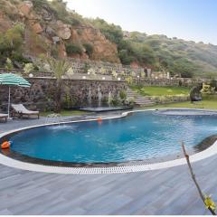 Sidneyland Hill Retreat Beside the Aravallis Amidst Nature