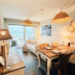 la MERéMOI - Apartment with balcony and sea view