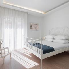 F & B Collection - Flat for 4