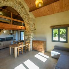 La Grange d'Emile gîtes, roulottes et piscine