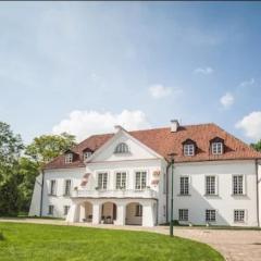 Noclegi Pałacowe u Moniuszki