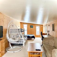 Cozy Garden House with a Sauna