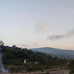 Hotel kumaon palace deghat