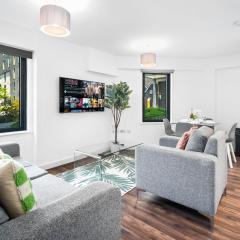 Modern 2-Bed Apartment with Smart TV & Wi-Fi 3001F