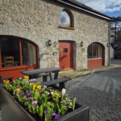 Hobby Stable Cottage