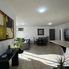 3 beds 2 bath apartment minutes walk from the beach