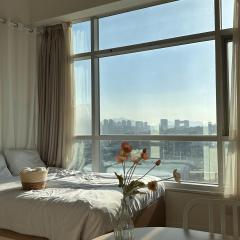 Central Seoul loft apartment