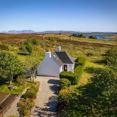 Luxury Skye Cottage Hot Tub & BBQ Lodge